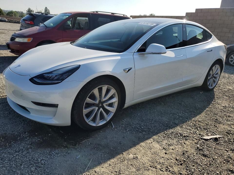 2020 TESLA Model 3