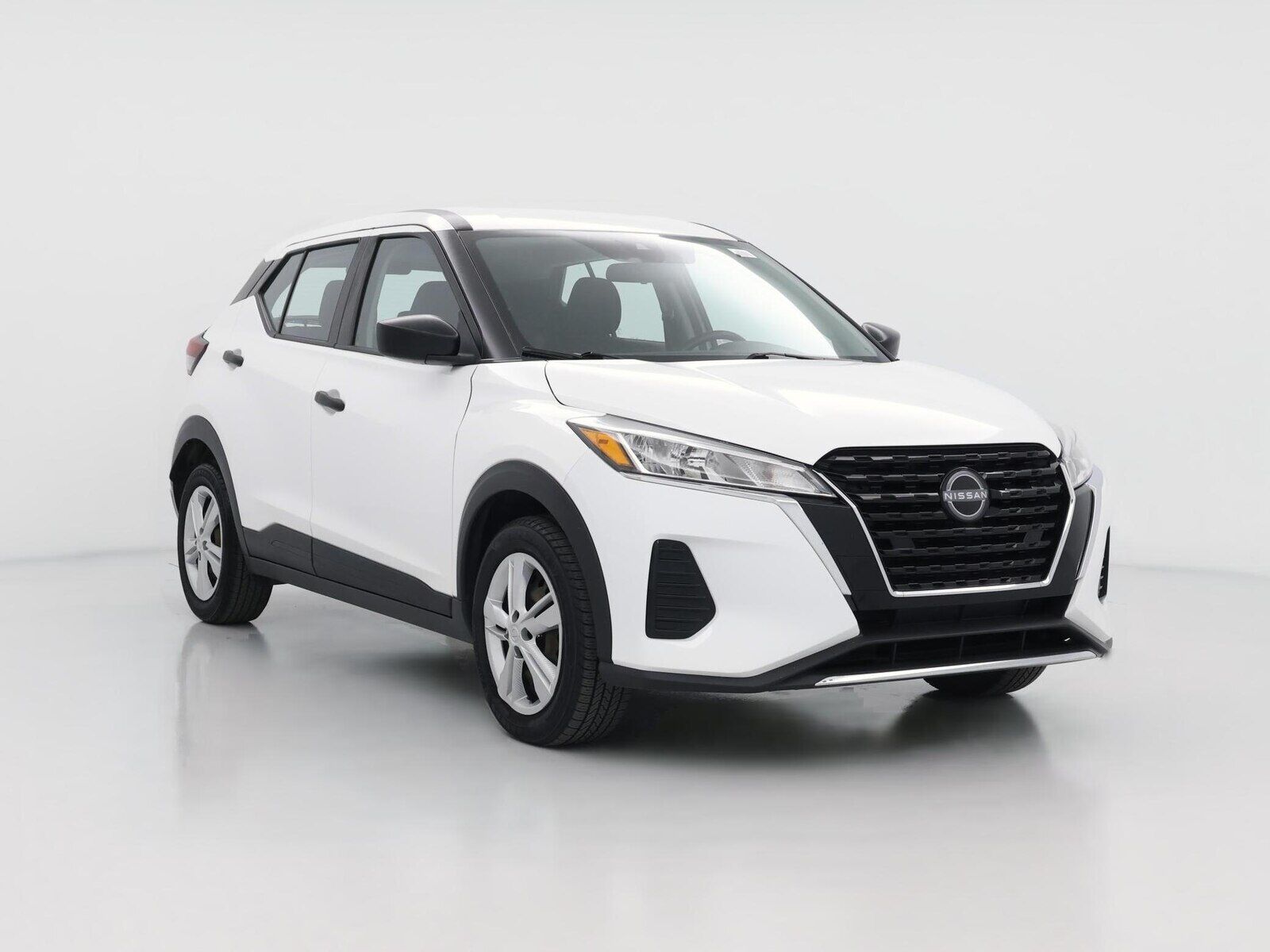 2022 NISSAN Kicks
