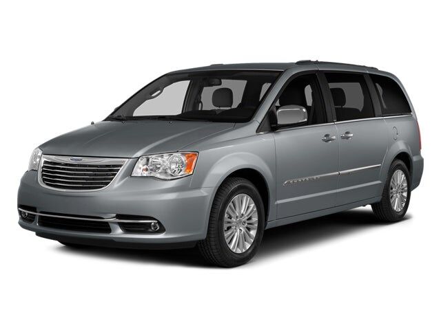 2014 CHRYSLER Town and Country