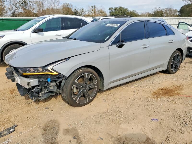 2022 KIA K5