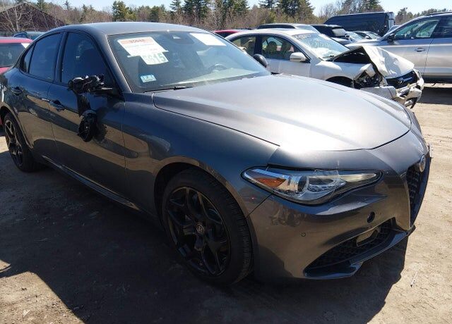 2021 ALFA ROMEO Giulia