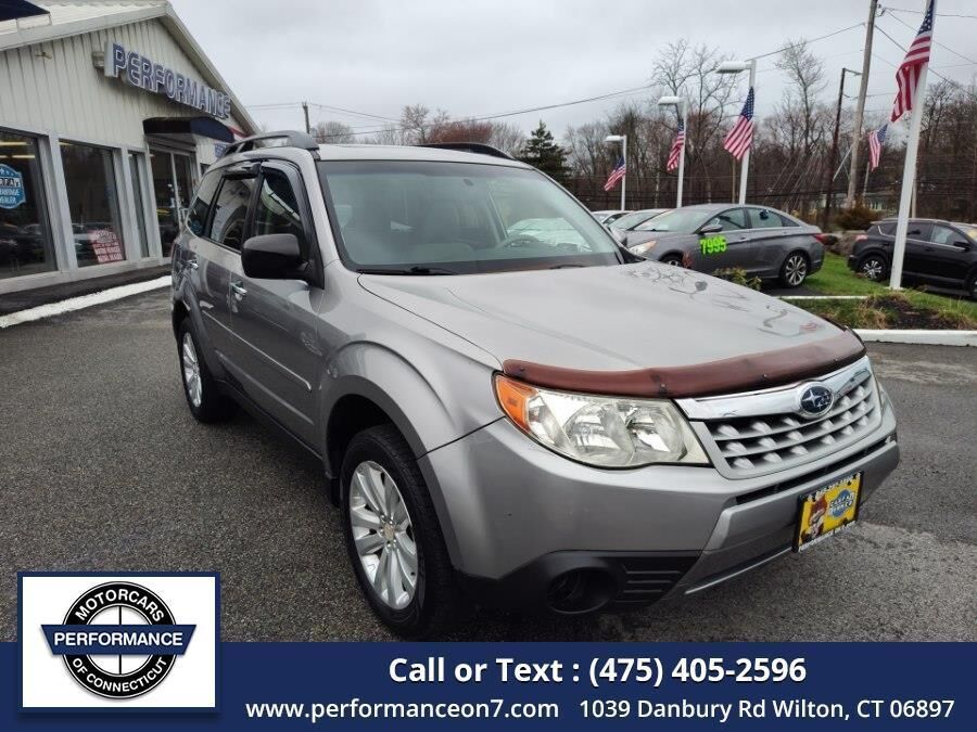 2011 SUBARU Forester