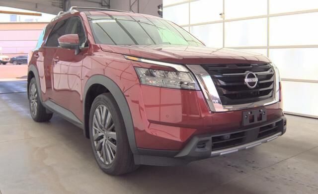 2023 NISSAN Pathfinder