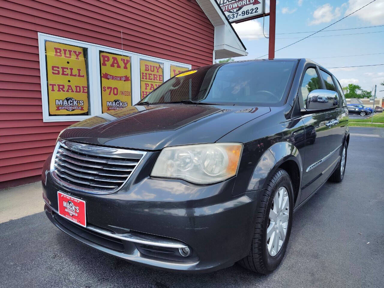 2012 CHRYSLER Town and Country