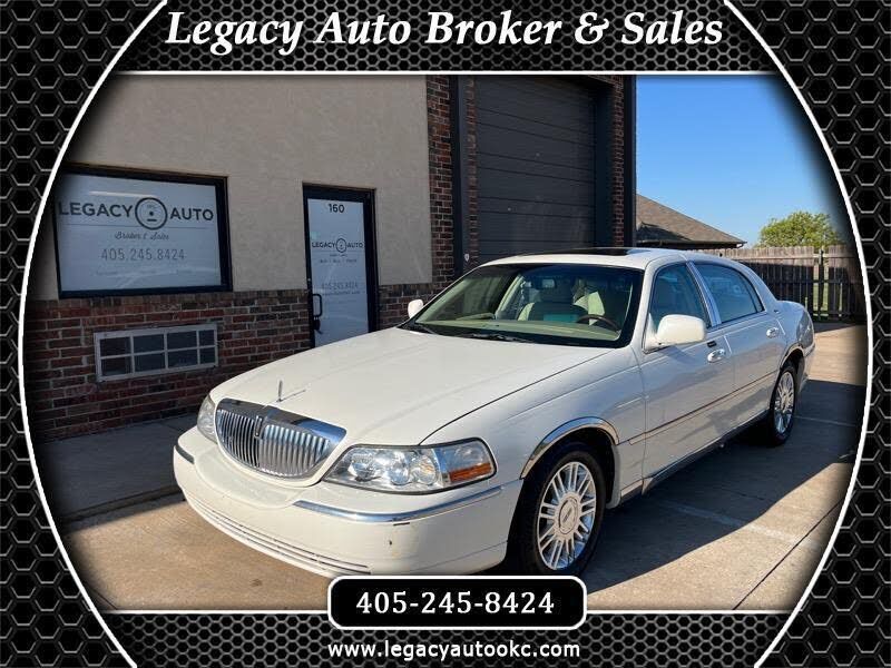 2006 LINCOLN Town Car