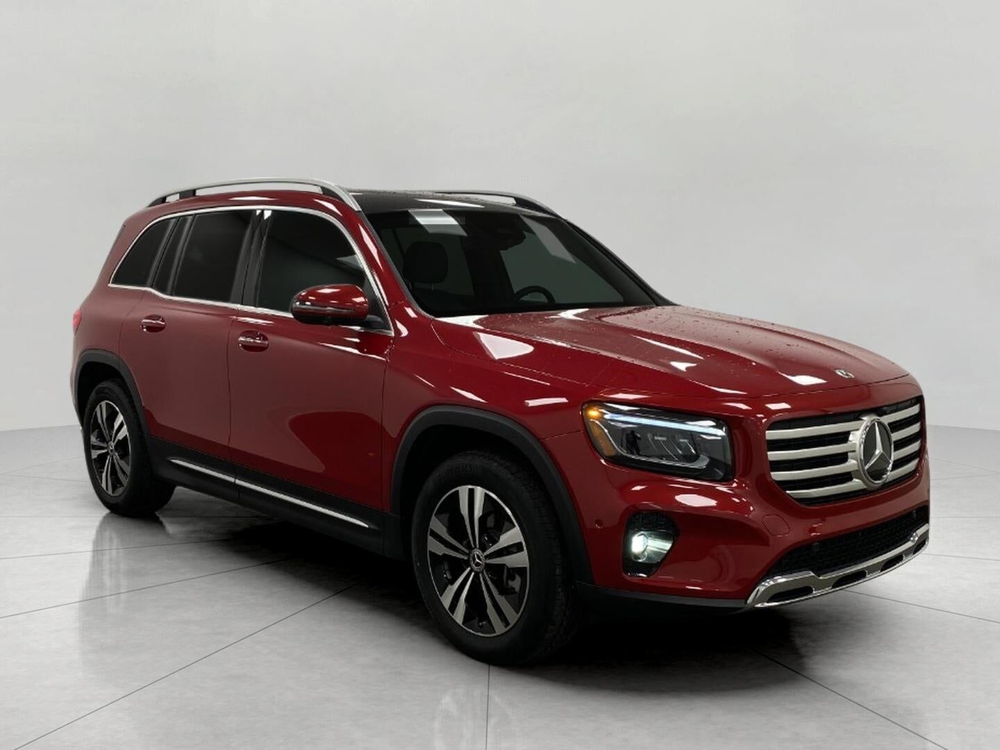 2026 MERCEDES-BENZ GLB-Class