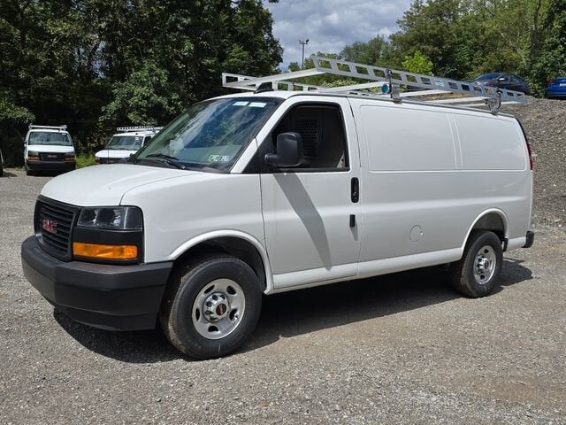 2025 GMC Savana