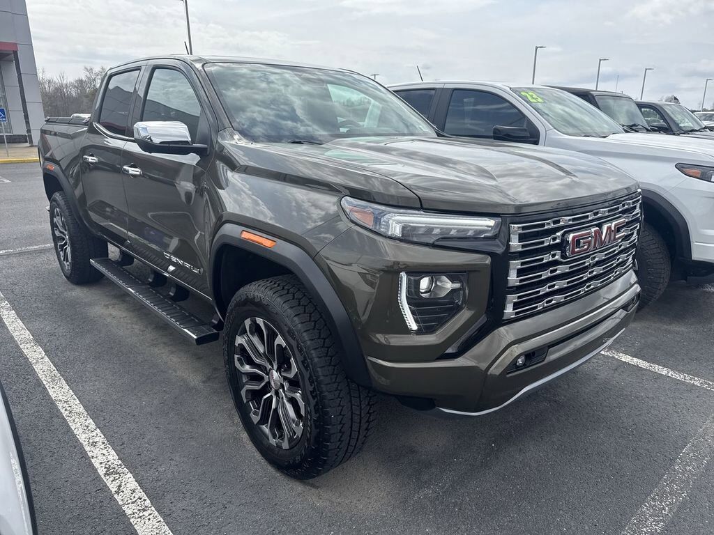 2024 GMC Canyon