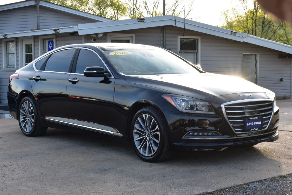 2016 HYUNDAI Genesis