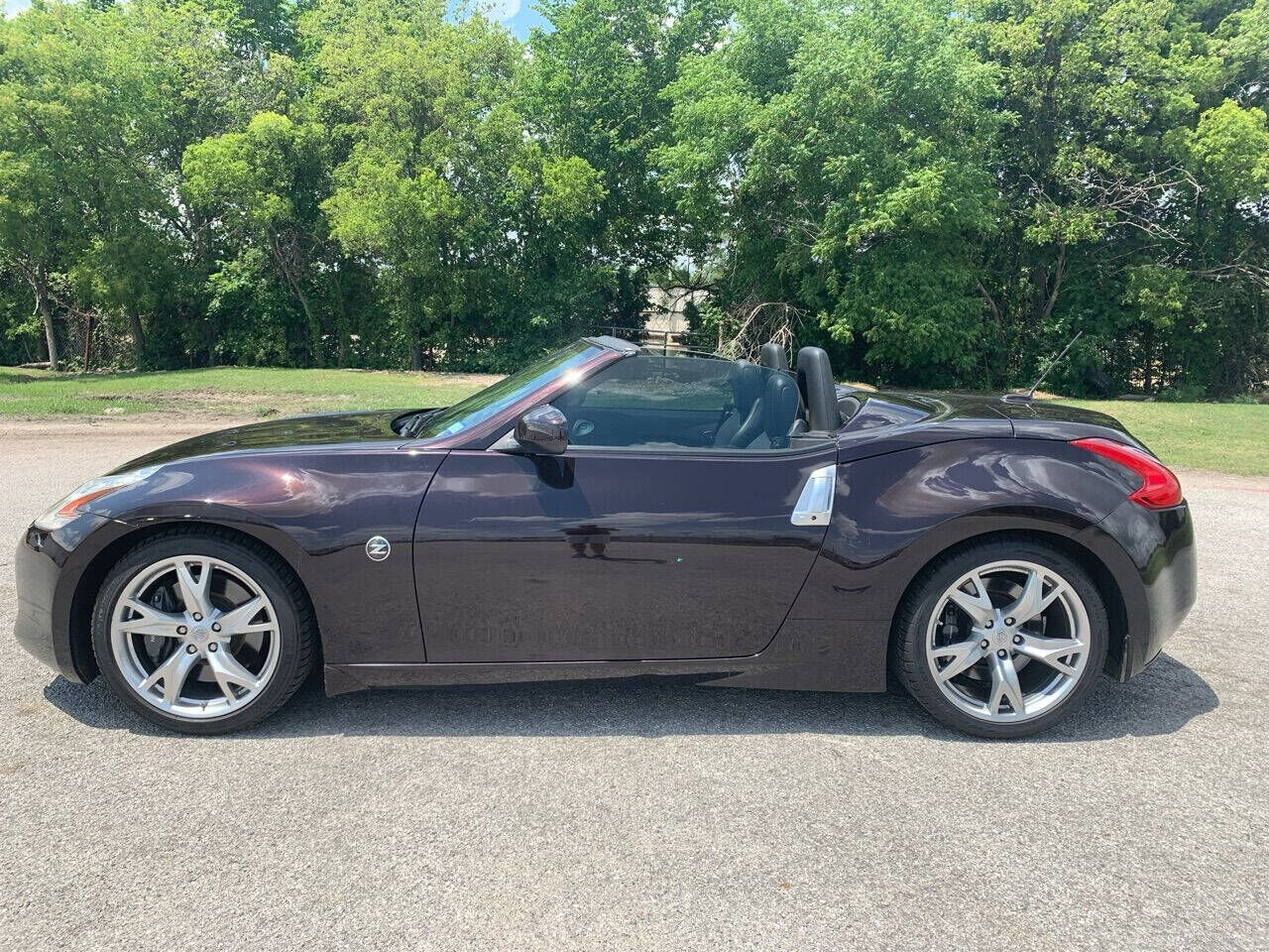 2011 NISSAN 370Z