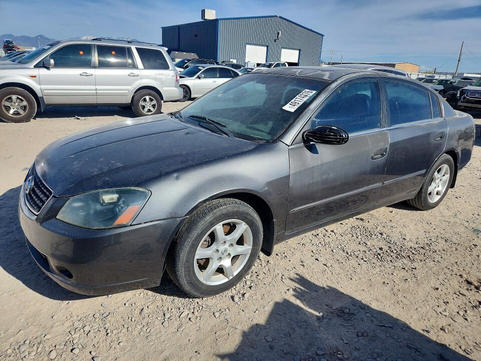 2005 NISSAN Altima