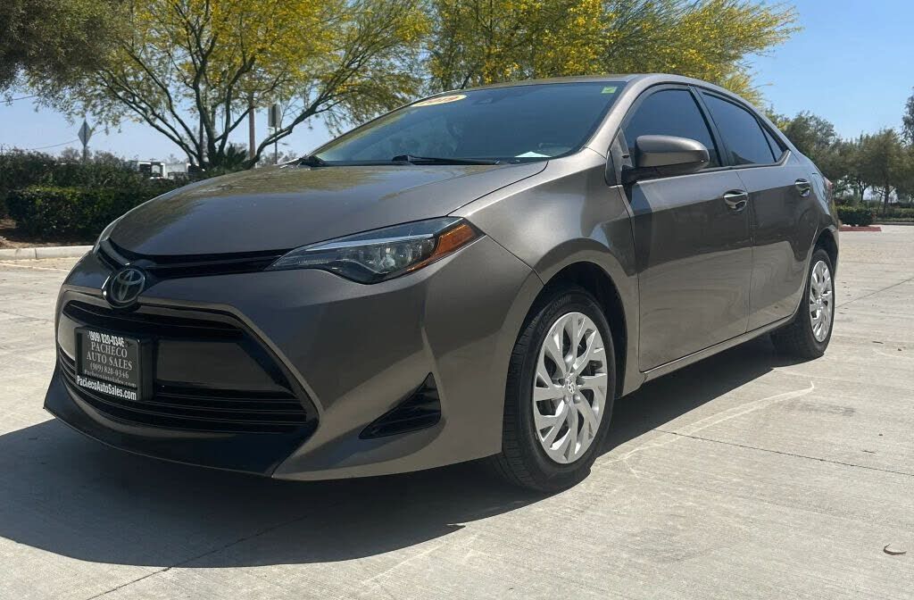 2019 TOYOTA Corolla