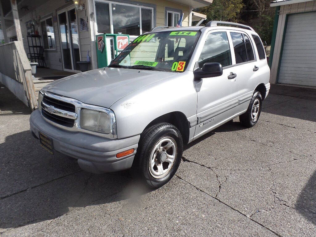 2003 CHEVROLET Tracker