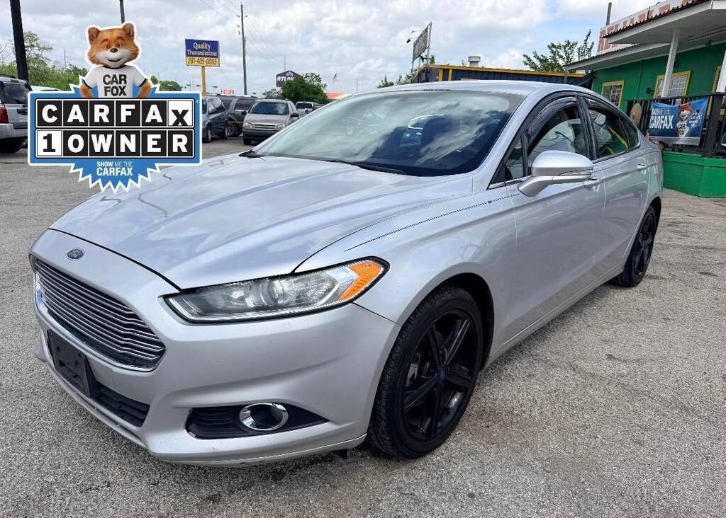 2016 FORD Fusion