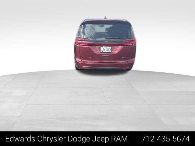 2022 CHRYSLER Pacifica
