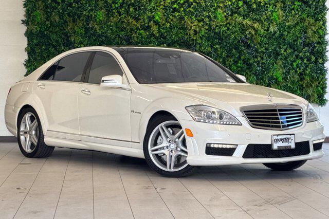 2011 MERCEDES-BENZ S-Class