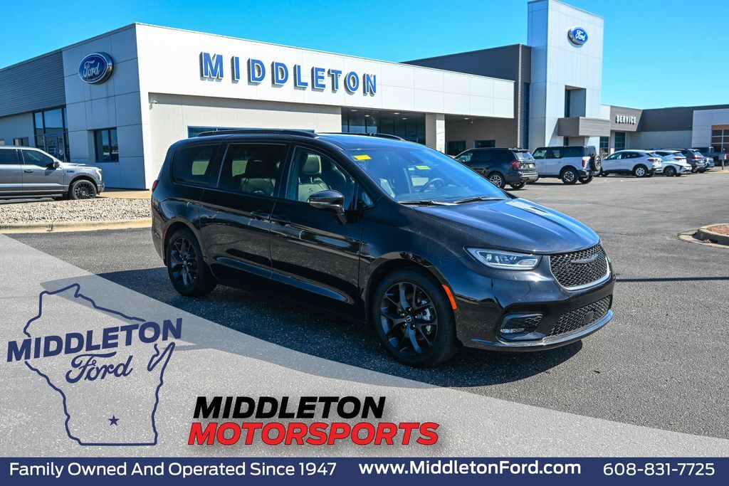 2025 CHRYSLER Pacifica
