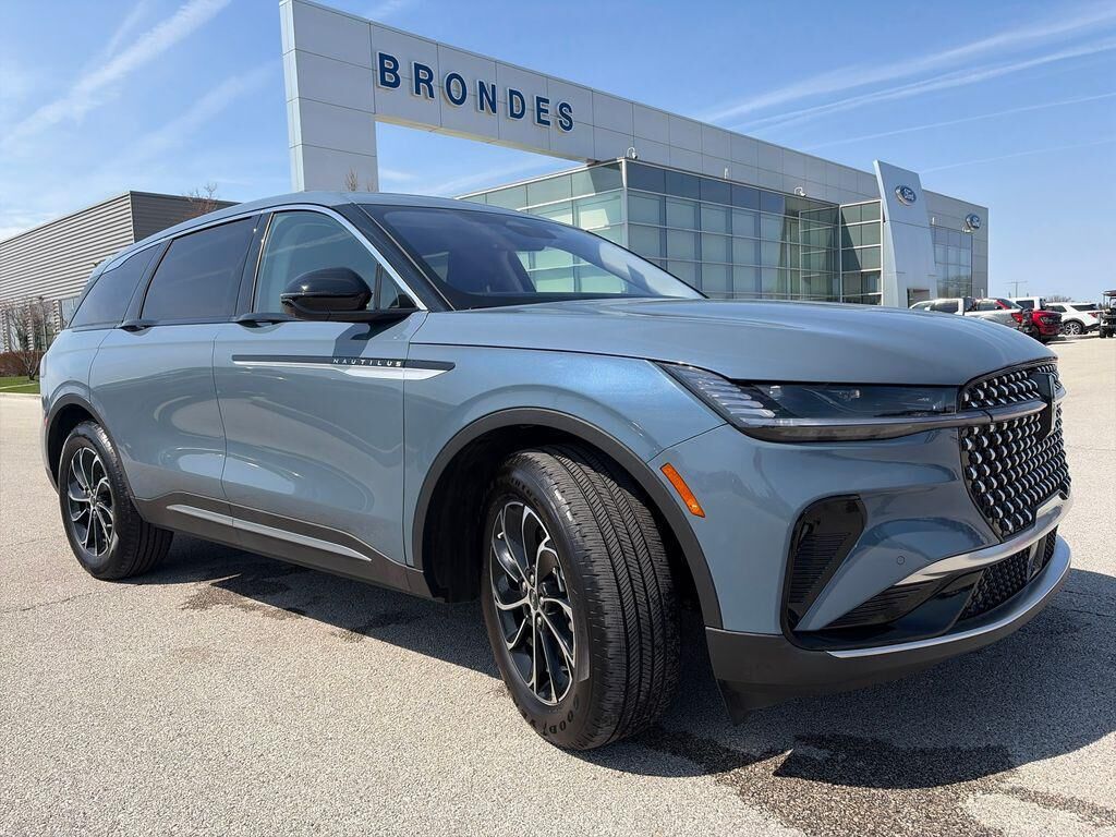 2025 LINCOLN Nautilus
