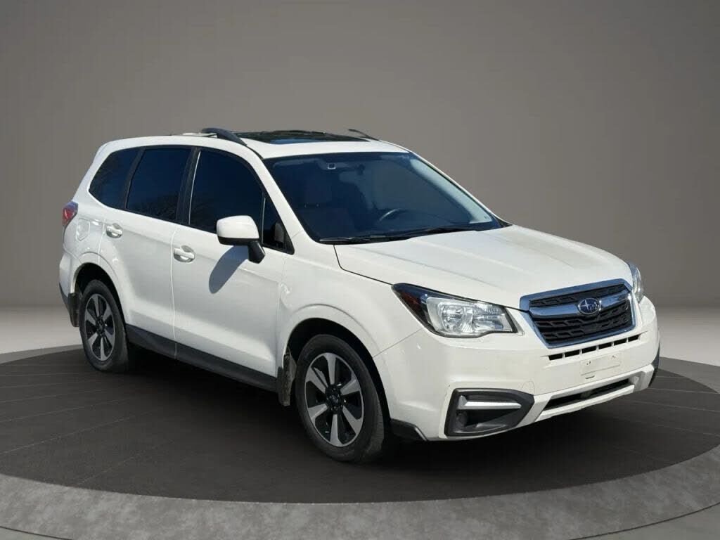 2017 SUBARU Forester