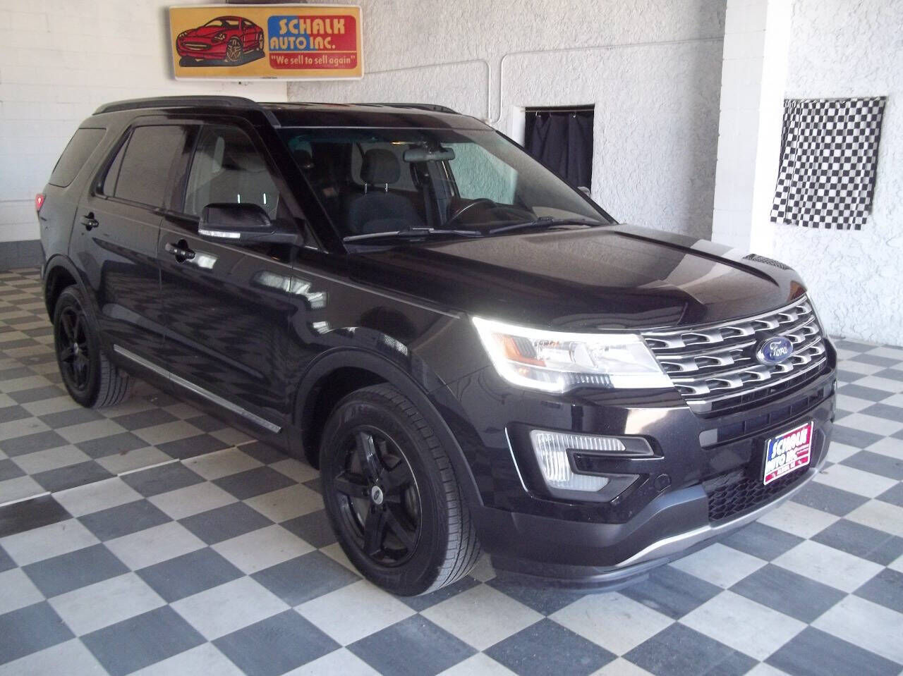 2017 FORD Explorer