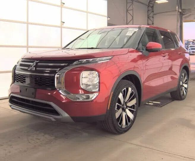 2025 MITSUBISHI Outlander