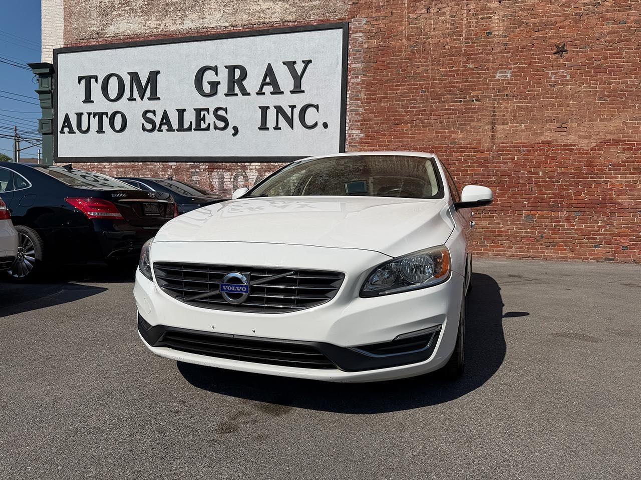 2016 VOLVO S60