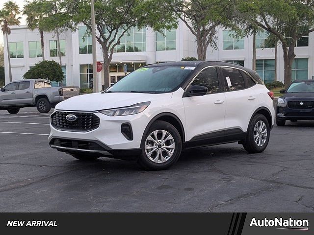 2024 FORD Escape