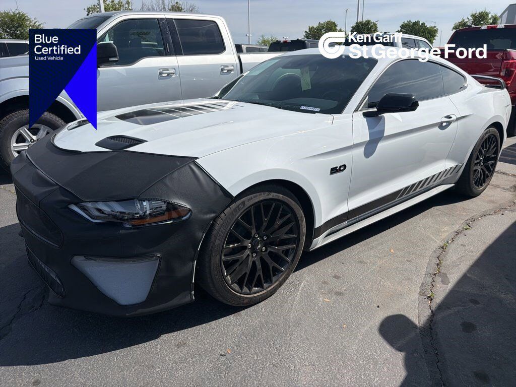 2020 FORD Mustang