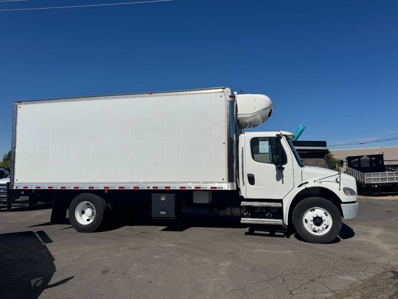 2018 FREIGHTLINER M2