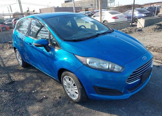 2015 FORD Fiesta
