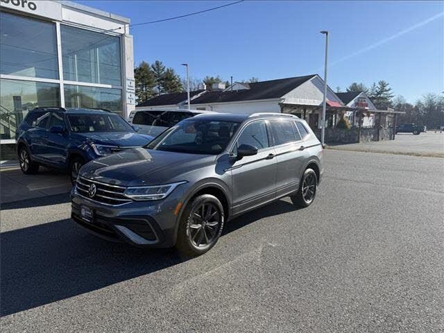 2022 VOLKSWAGEN Tiguan