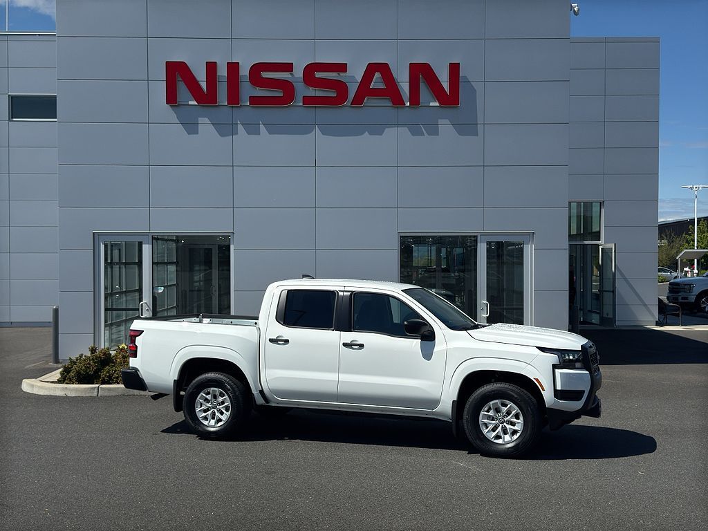 2026 NISSAN Frontier