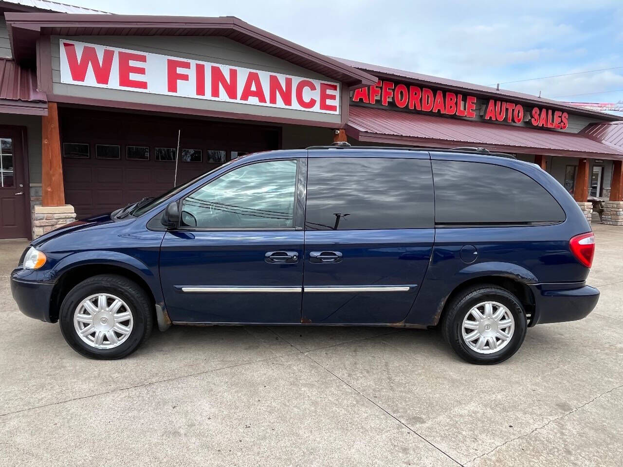 2006 CHRYSLER Town and Country