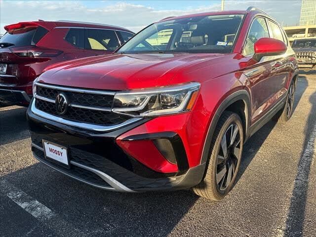 2024 VOLKSWAGEN Taos 4Motion