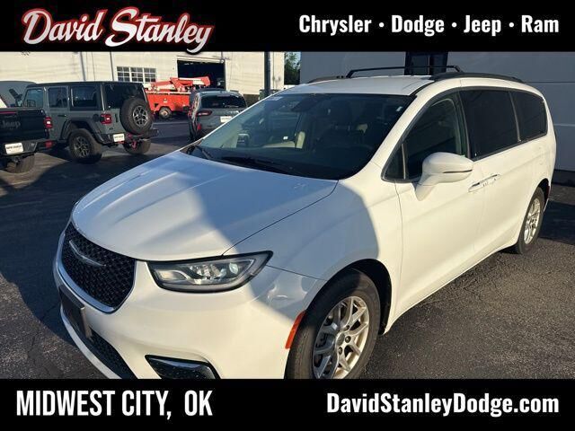 2022 CHRYSLER Pacifica