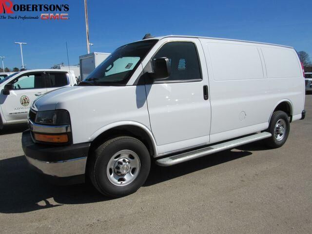 2024 CHEVROLET Express