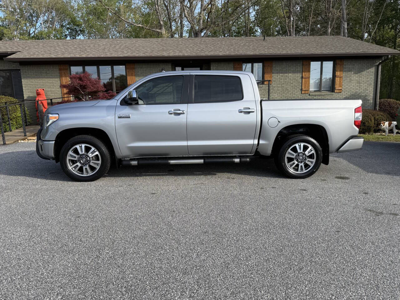 2018 TOYOTA Tundra