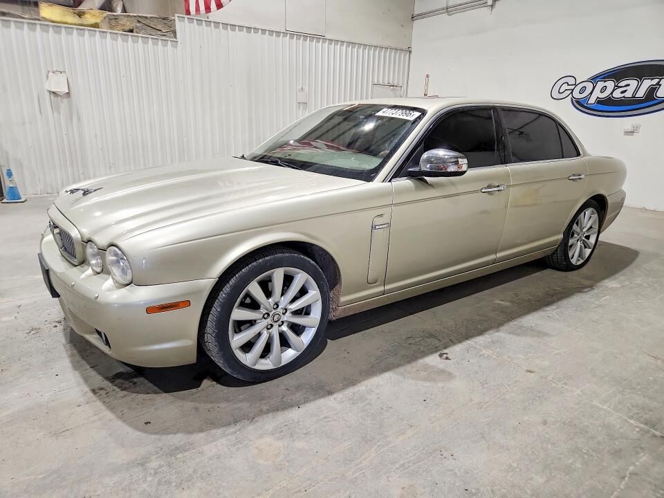 2008 JAGUAR XJ