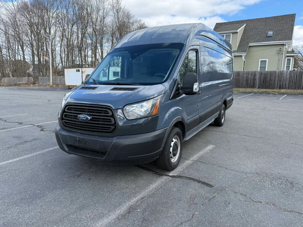 2019 FORD Transit