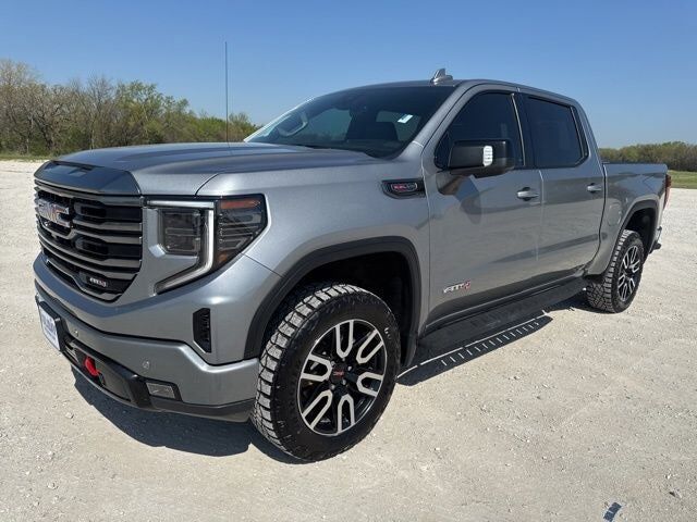 2023 GMC Sierra