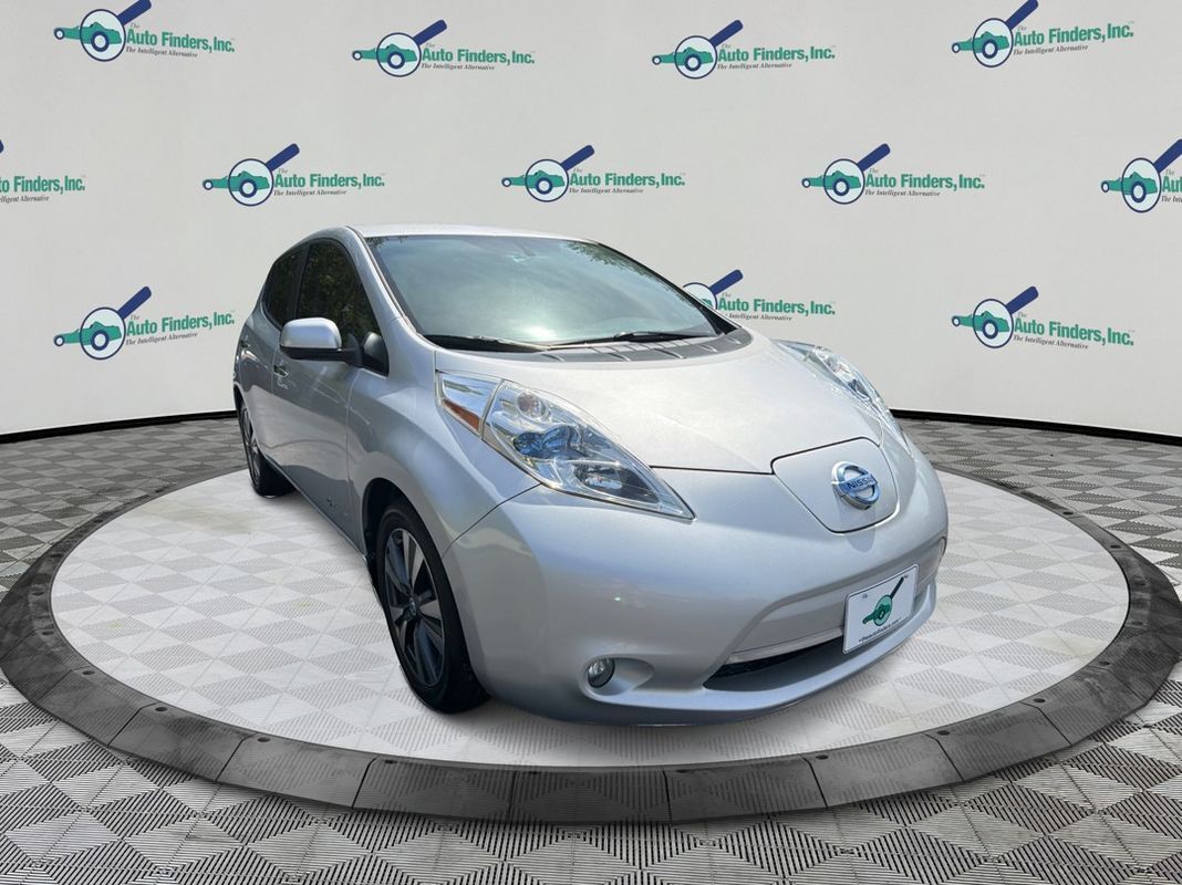 2014 NISSAN Leaf