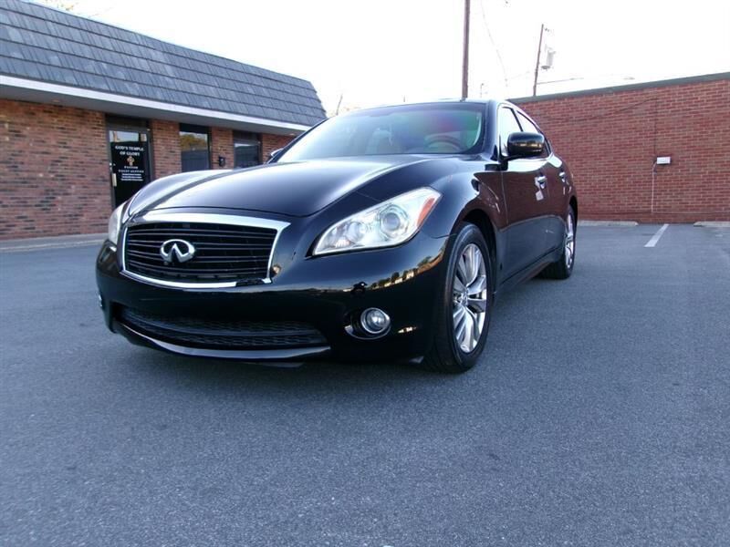 2012 INFINITI M37