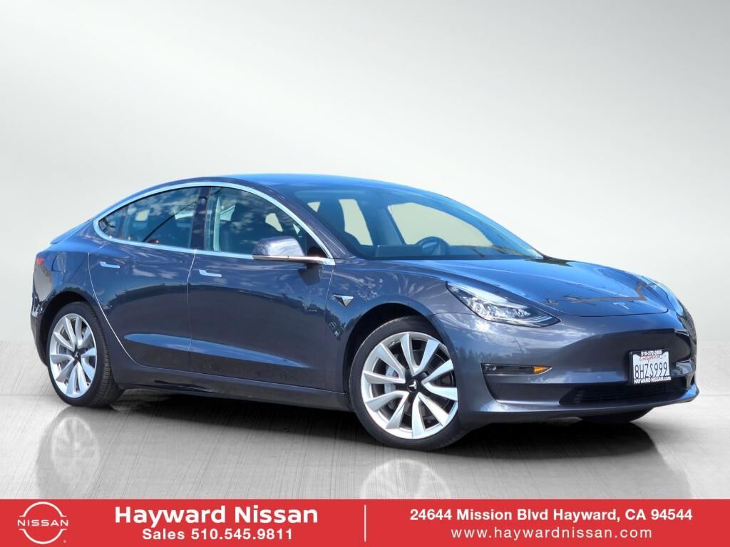 2018 TESLA Model 3
