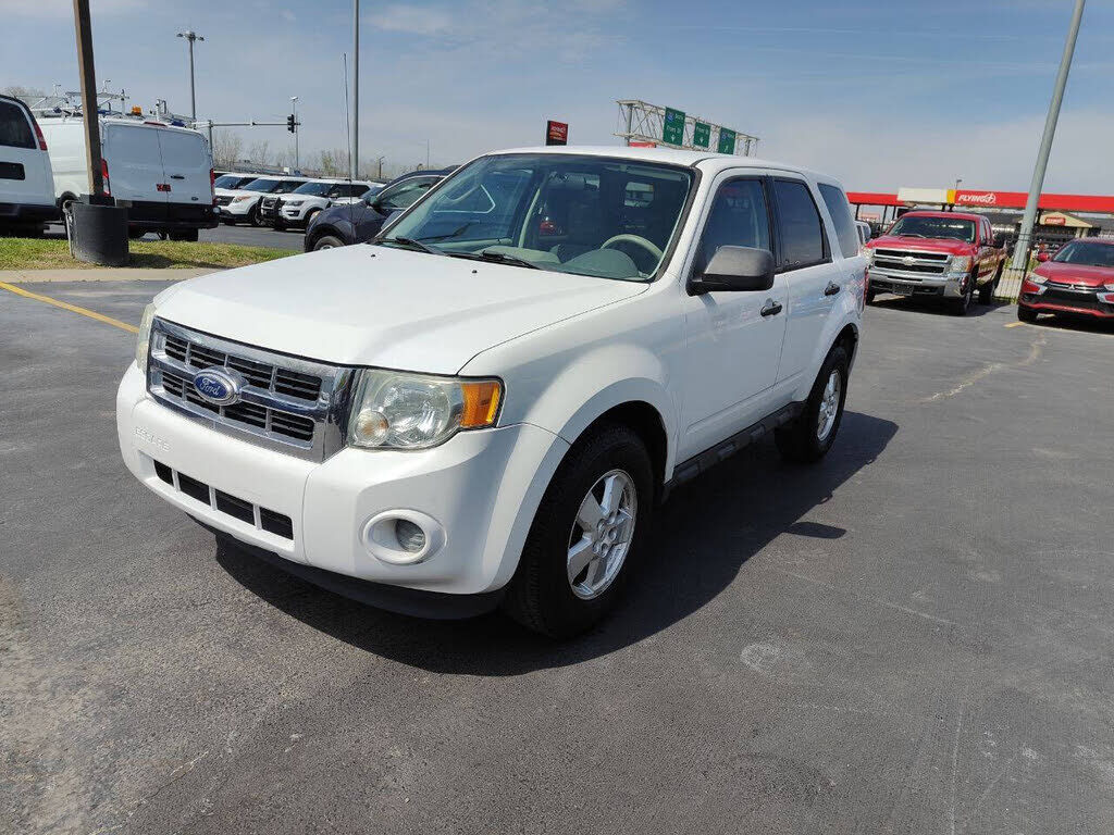 2010 FORD Escape
