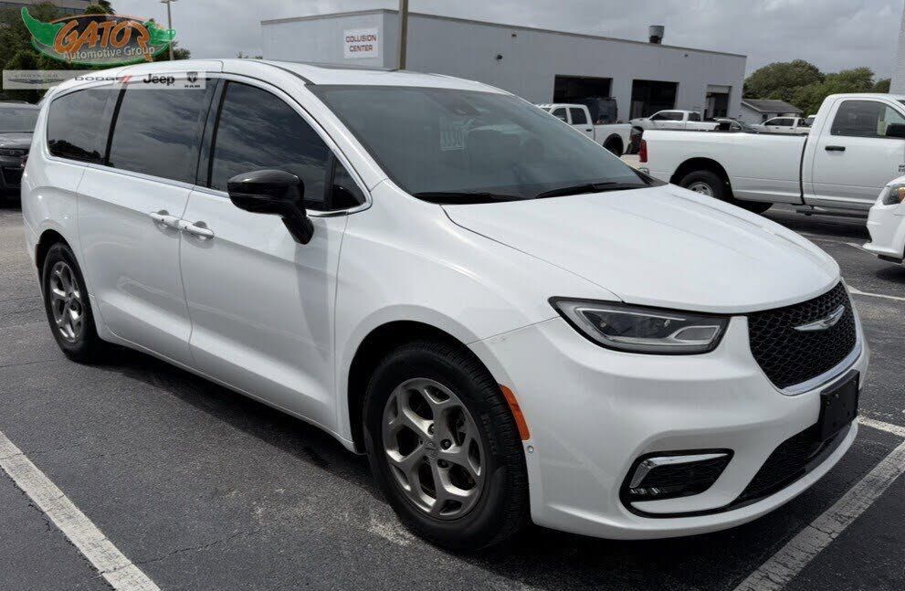 2024 CHRYSLER Pacifica