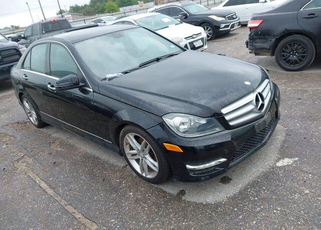 2013 MERCEDES-BENZ C-Class