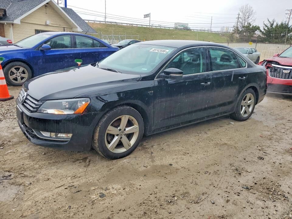 2015 VOLKSWAGEN Passat