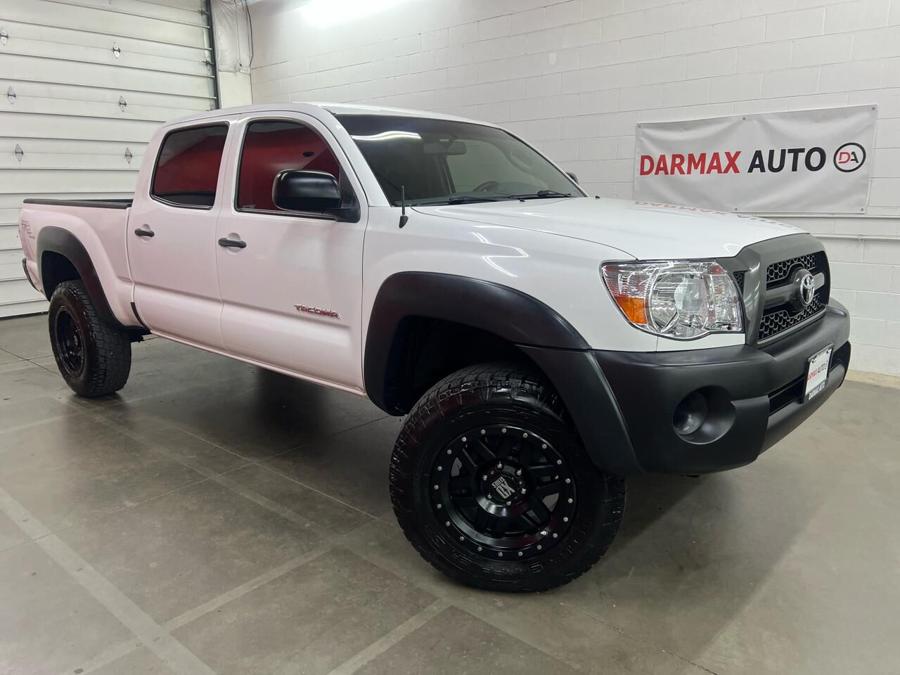 2011 TOYOTA Tacoma