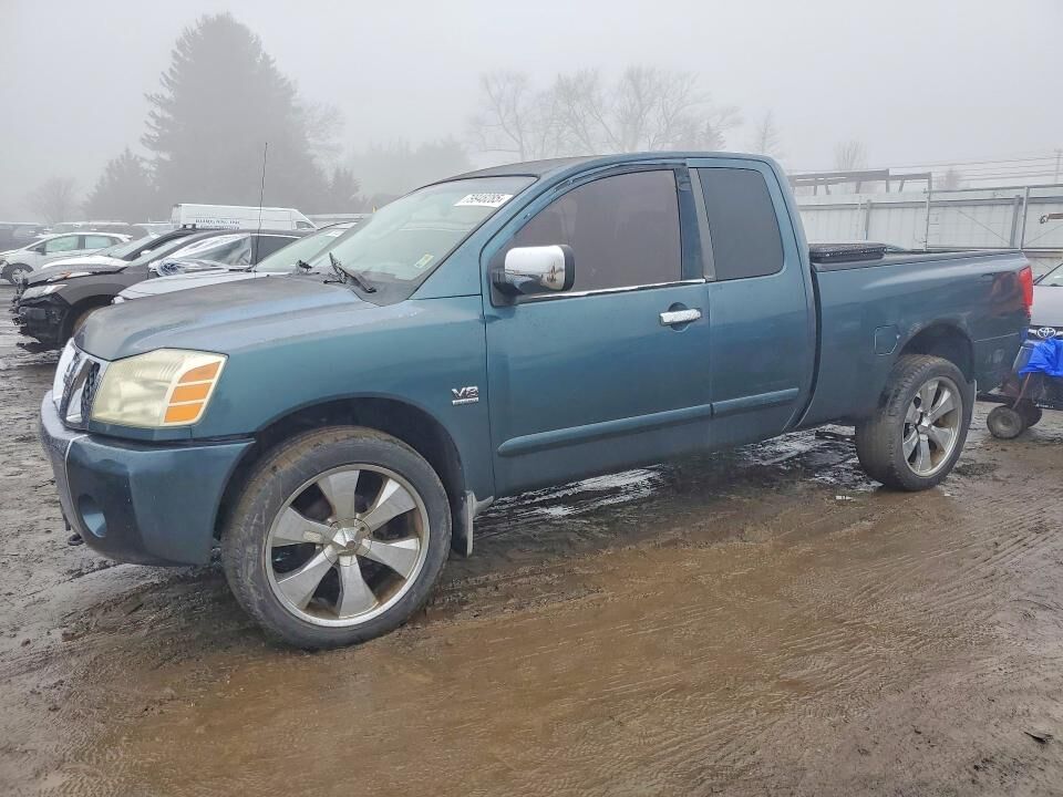2004 NISSAN Titan