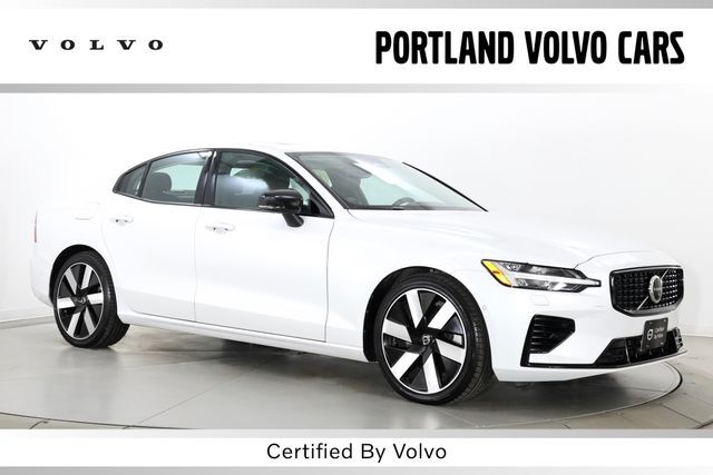 2025 VOLVO S60